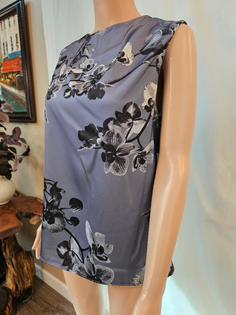 Calvin Klein Sleeveless Floral Print Blouse, Size Medium, New w/Tags - Picture 3 of 3